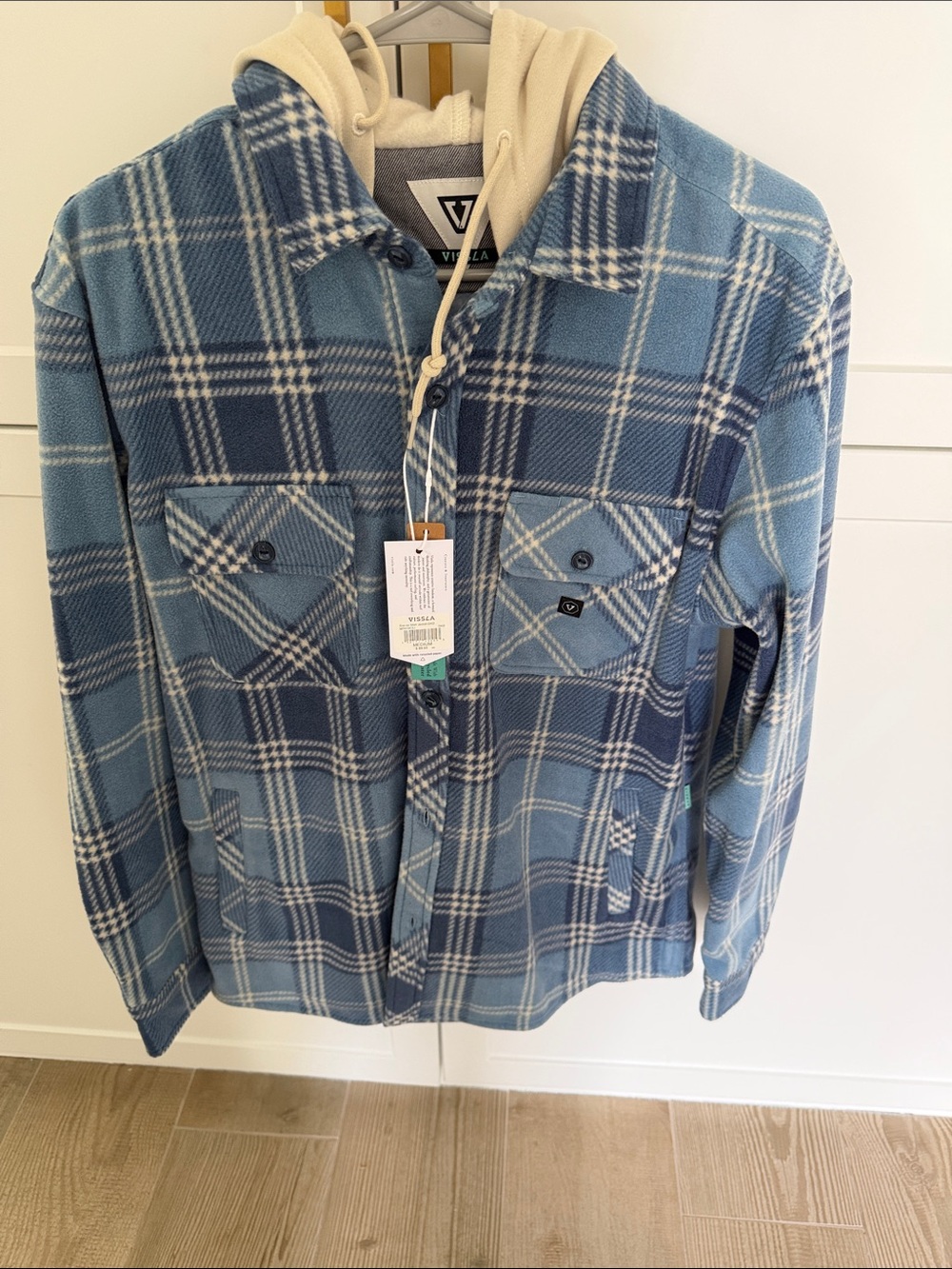 VISSLA Blue Plaid Lightweight Fleece Shirt Jacket with Cream Hood